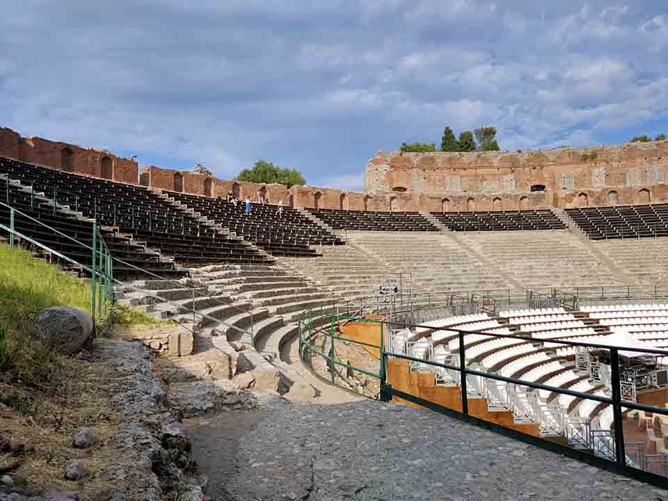 Il teatro antico di Taormina la conformazione architettonica