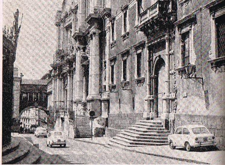 Il Convento dei Padri Crociferi a Catania