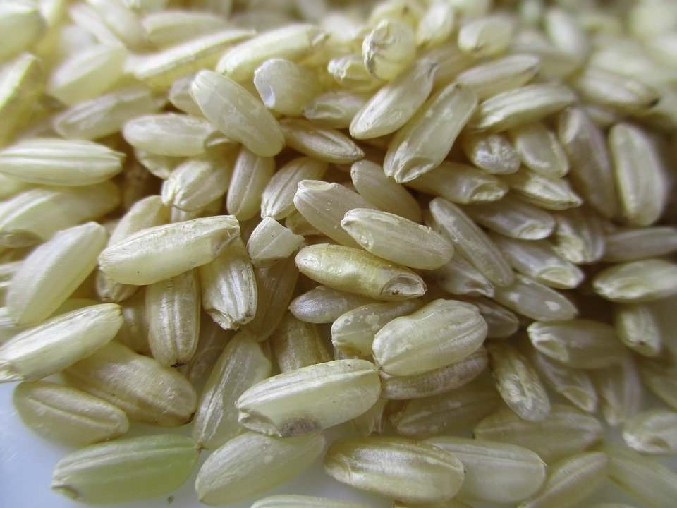 preparazione dell'insalata di riso
