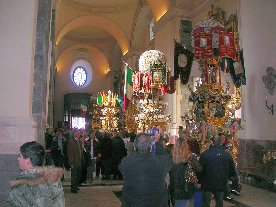 Le dodici candelore di SantAgata