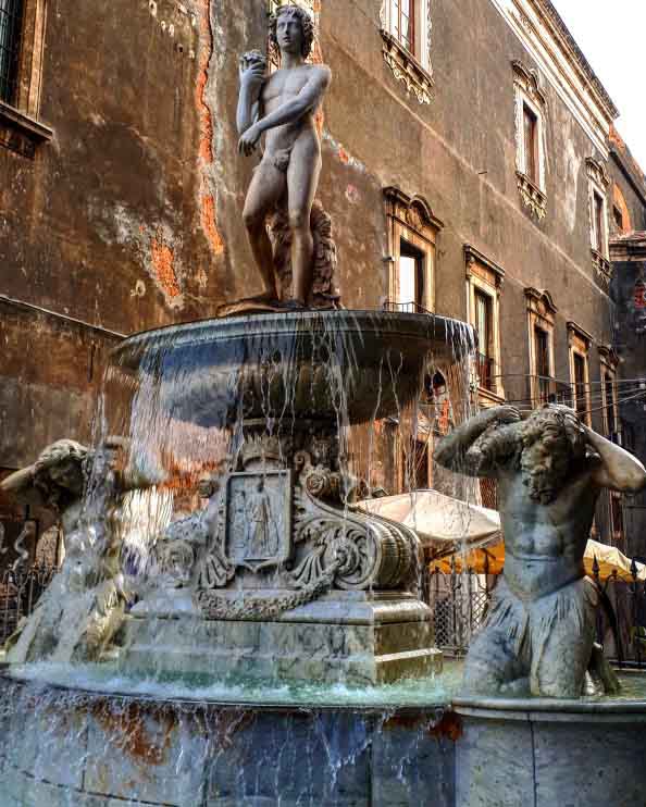 Lista di tutte le Fontane storiche di Catania