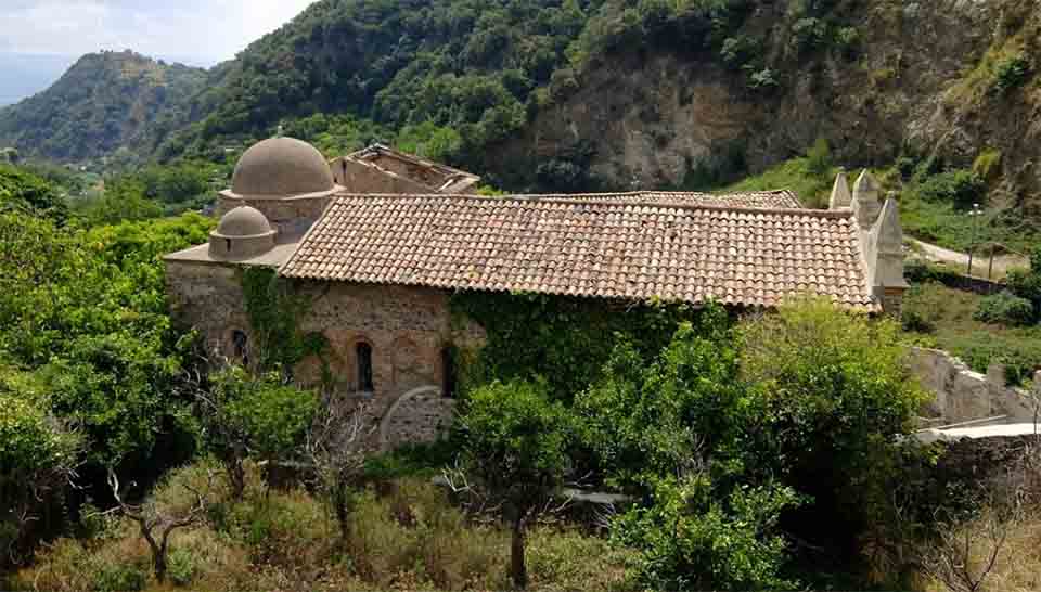 Abbazia di Santa Maria di Mili itinerario turistico