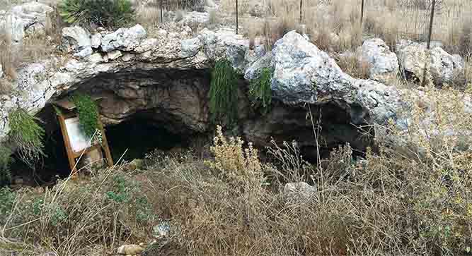 La grotta di Calafarina