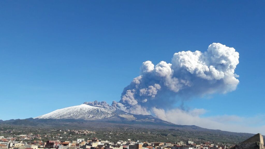 etna vulcano eruzione