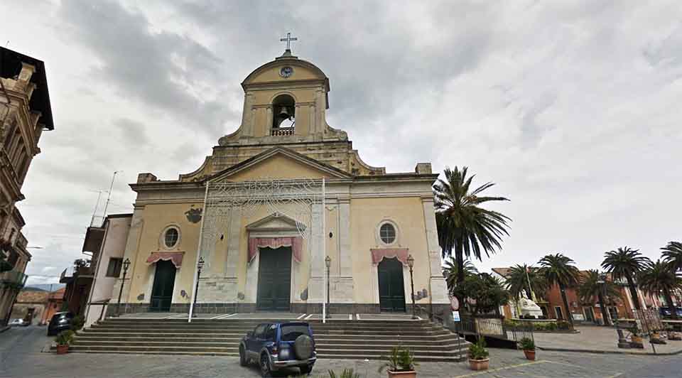 Comune di Piedimonte Etneo la Chiesa Madre