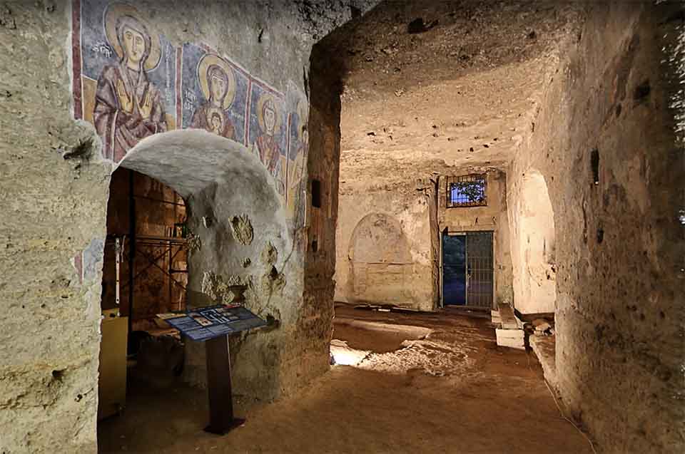 Comune di Lentini Chiesa delle grotte Crocifisso