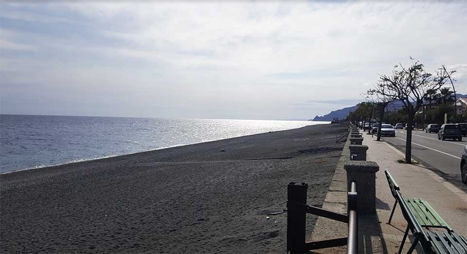 Spiaggia di Roccalumera