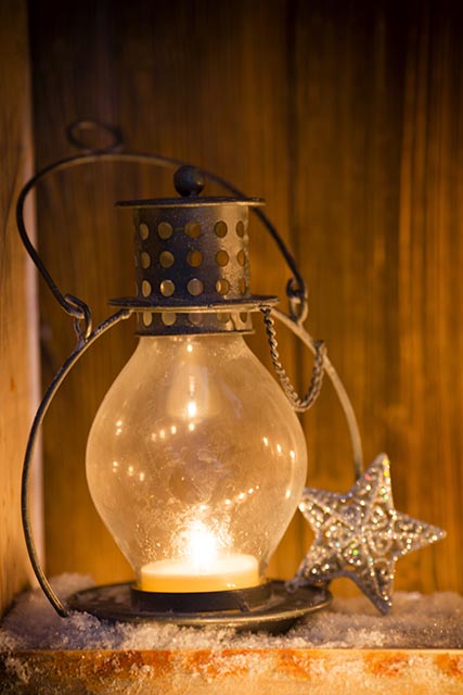 Riciclo creativo per Natale: come fare le lanterne
