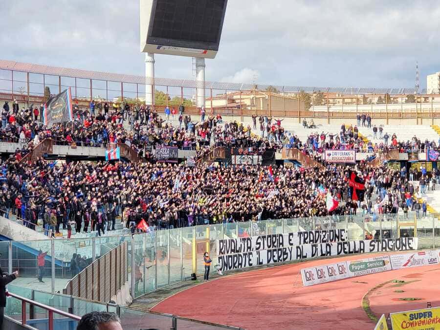 Catania escluso dal campionato, l’addio dei tifosi