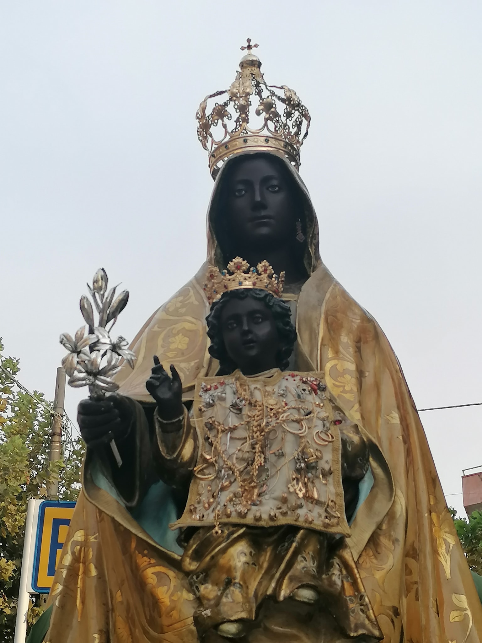 La Madonna di Tindari, icona di Fede e Storia