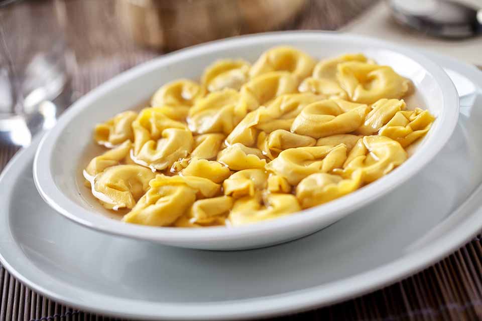 tortellini in brodo